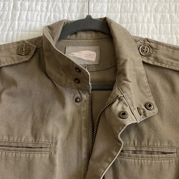 Jacket - Picture 5 of 9